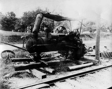 Collision on the Tracks: Geiser Peerless Traction Engine and Electric Trolley Accident Image